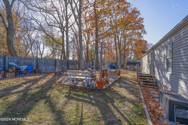 view of yard featuring a pergola and a patio