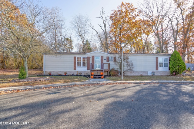 view of manufactured / mobile home