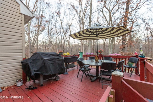 deck with grilling area