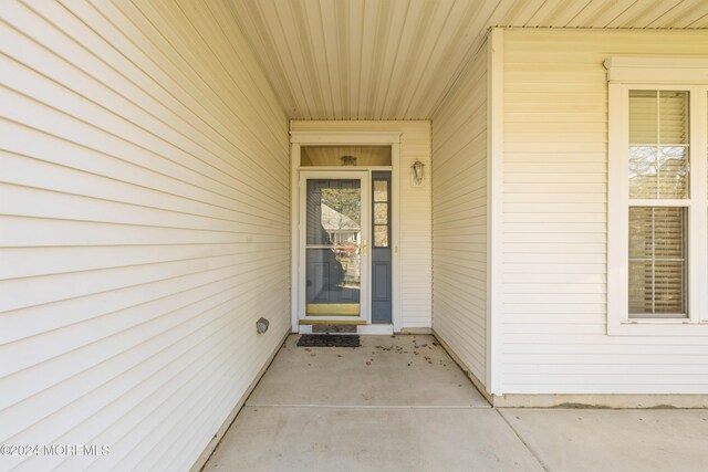 view of property entrance