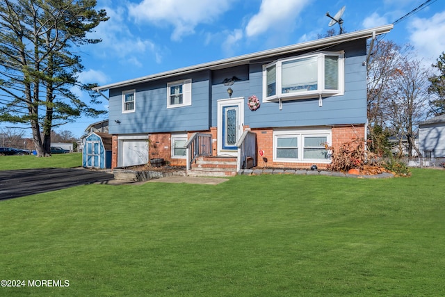 bi-level home with a front lawn