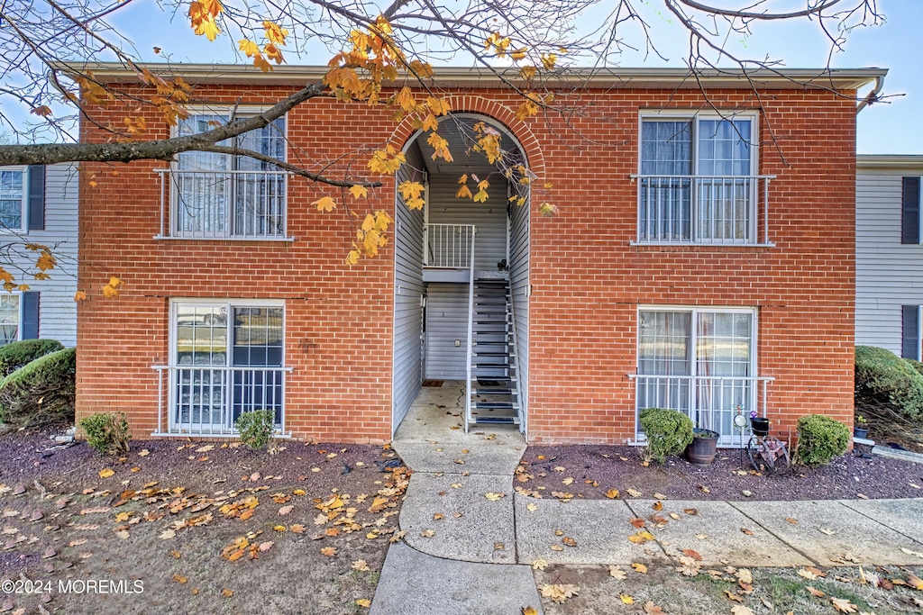 view of front of house