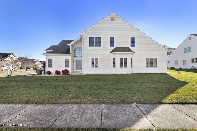 view of front of property with a front yard