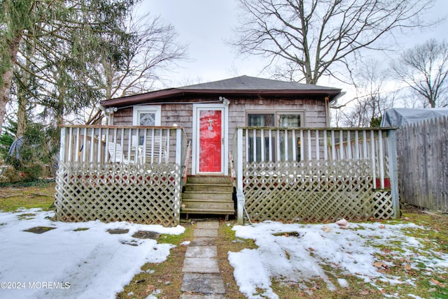 view of front of property