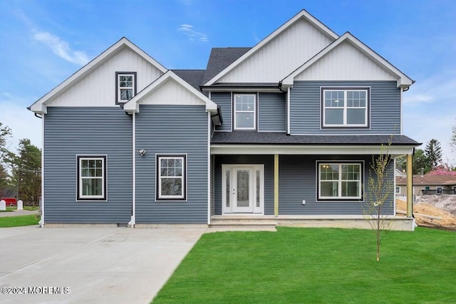 view of front of home with a front yard