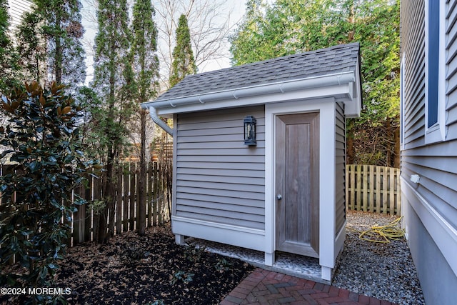 view of outbuilding