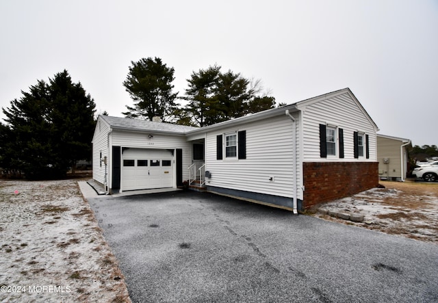 view of front of house featuring a garage