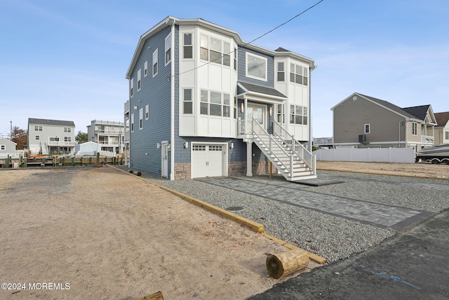 view of front facade featuring a garage