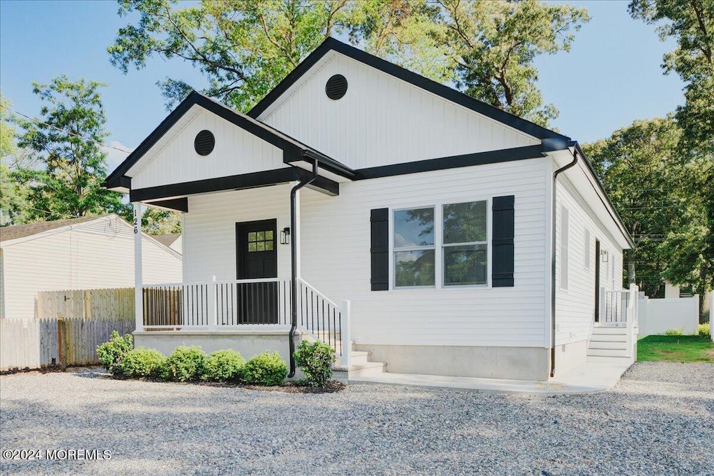 view of front of property with a porch