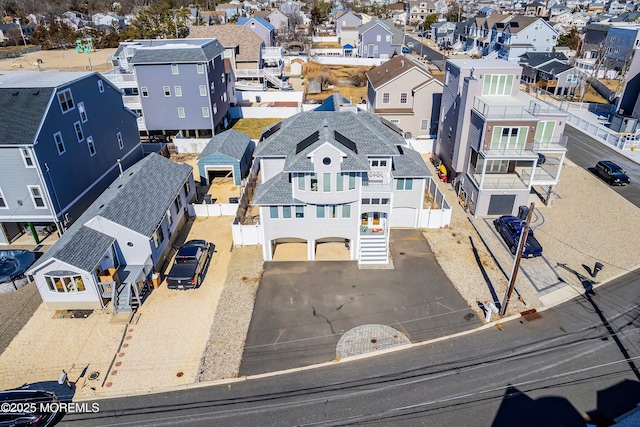 birds eye view of property featuring a residential view