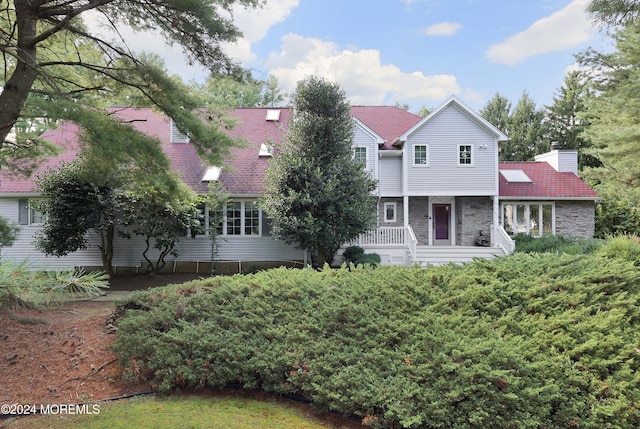 view of front of house featuring covered porch