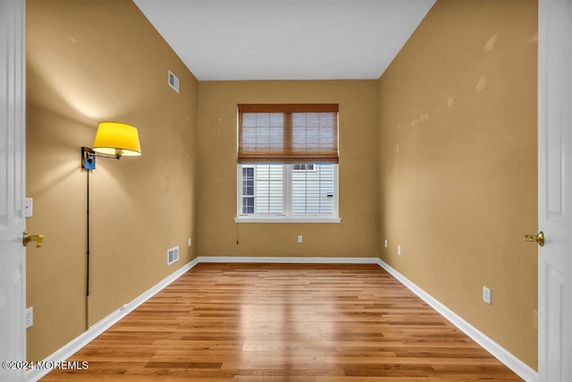 empty room featuring light hardwood / wood-style flooring