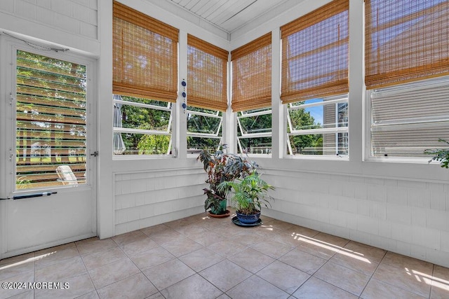 view of unfurnished sunroom