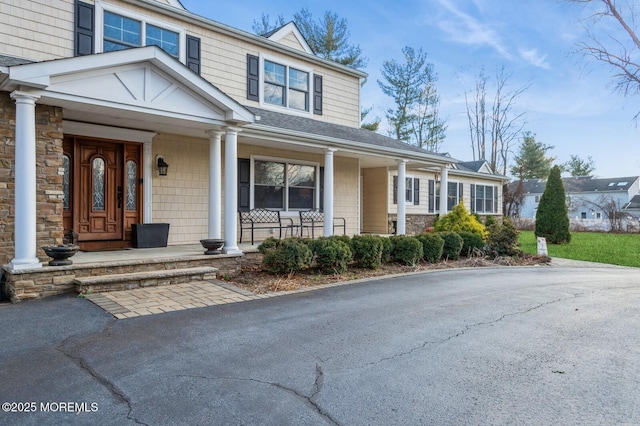 view of front of house featuring covered porch