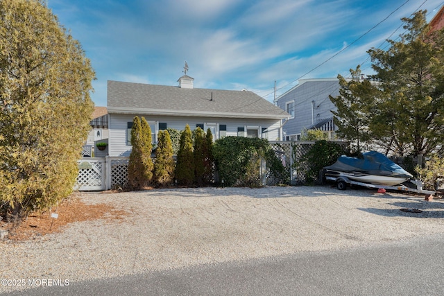 view of front of property