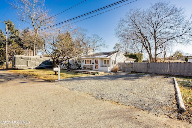 view of front of home with covered porch