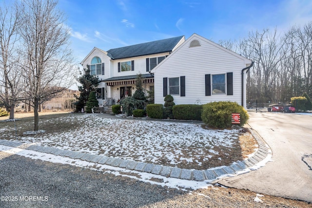 view of front of property