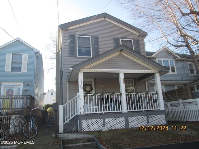 view of front of home featuring a porch