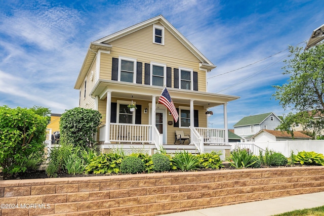 view of front of home featuring a porch