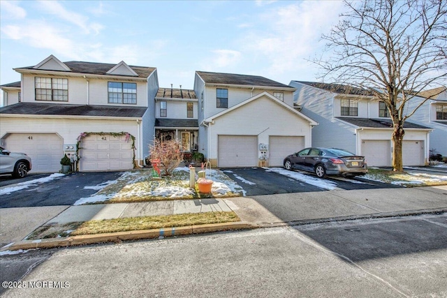 view of front property featuring a garage