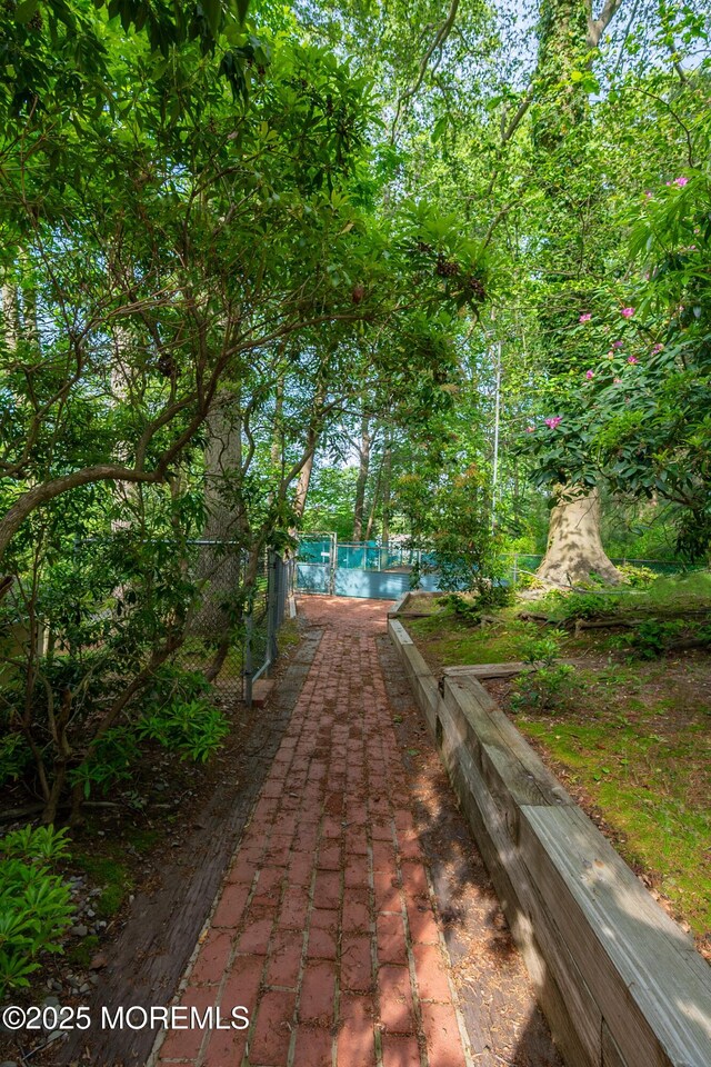 160 Pelican Rd, Middletown, NJ 07748