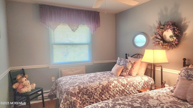 bedroom with ceiling fan