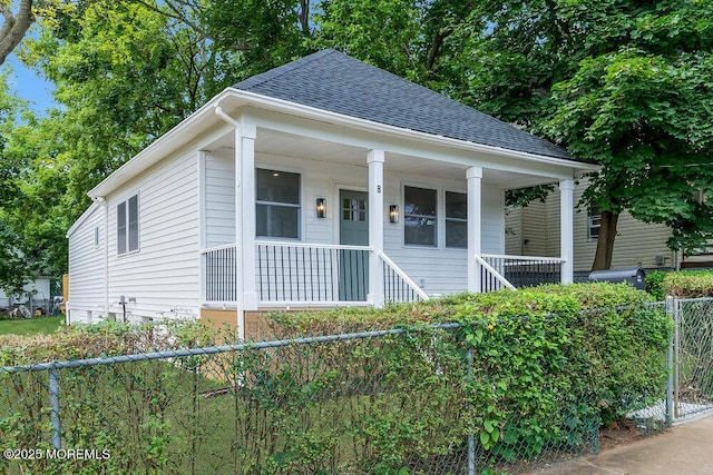 bungalow-style house featuring covered porch