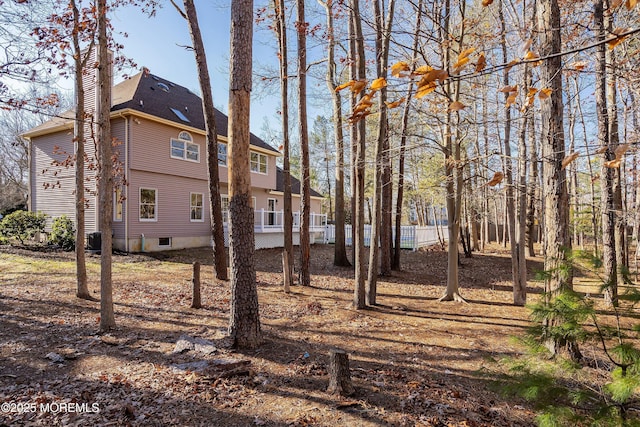 view of yard featuring cooling unit