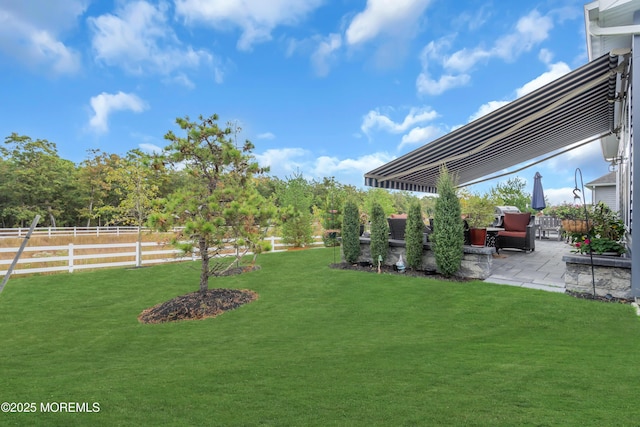 view of yard with a patio