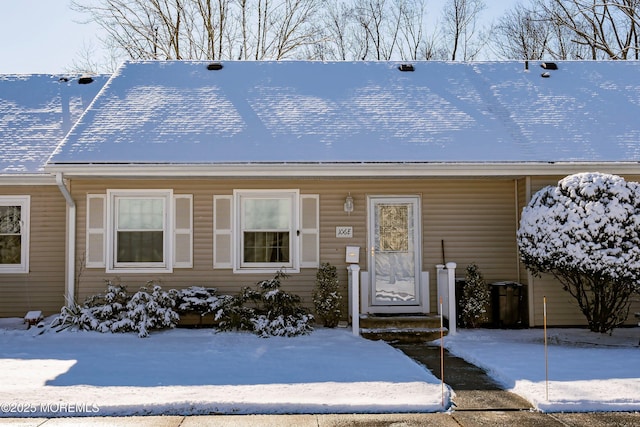 view of front of house