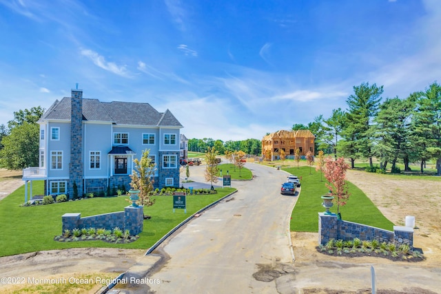 view of front of house with a front yard