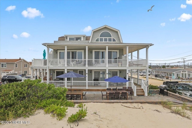 exterior space featuring a balcony