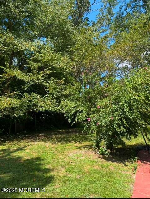 Listing photo 3 for 2 Orchard Ave, Bordentown NJ 08505