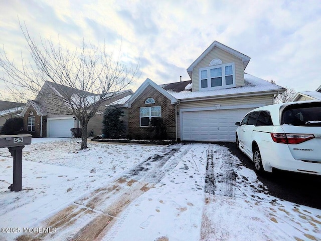 view of front property featuring a garage