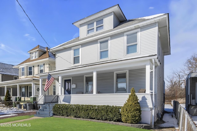 view of front of house featuring a porch