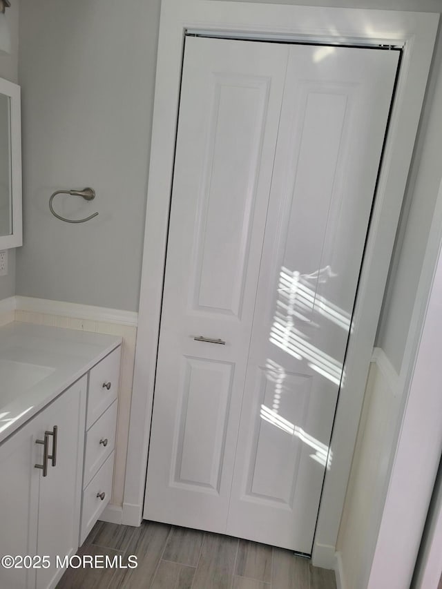 bathroom with vanity