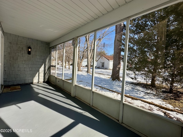 view of unfurnished sunroom