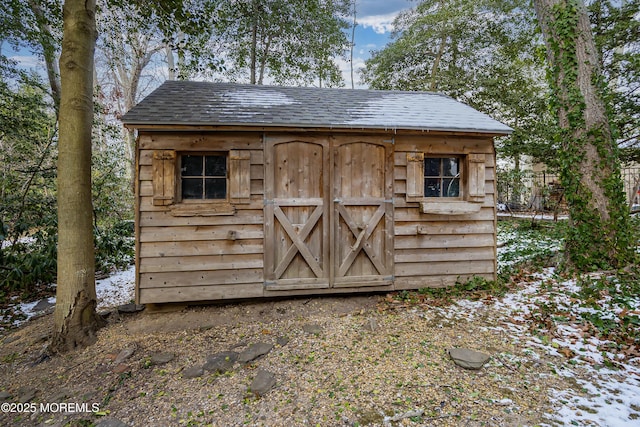 view of outdoor structure