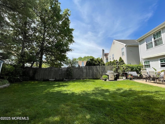 18 Tall Oaks Ct, Old Bridge, NJ 08857 - view of yard featuring a patio area