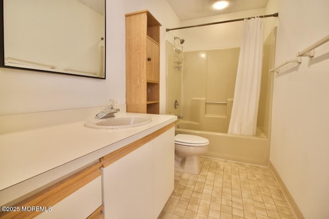 full bathroom featuring tile patterned flooring, vanity, shower / tub combo with curtain, and toilet