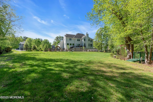 9 Mehar Ct, Jackson, NJ 08527 - view of yard with a deck