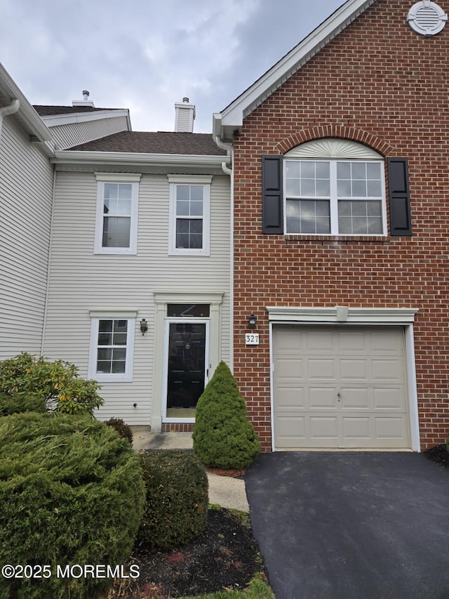 view of front facade with a garage