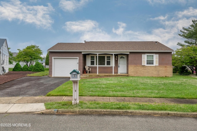 5 Wiltshire Ct, Toms River, NJ 08757 - ranch-style home with a garage, driveway, a front lawn, and a porch