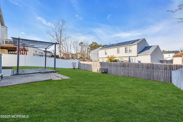 view of yard with a pergola