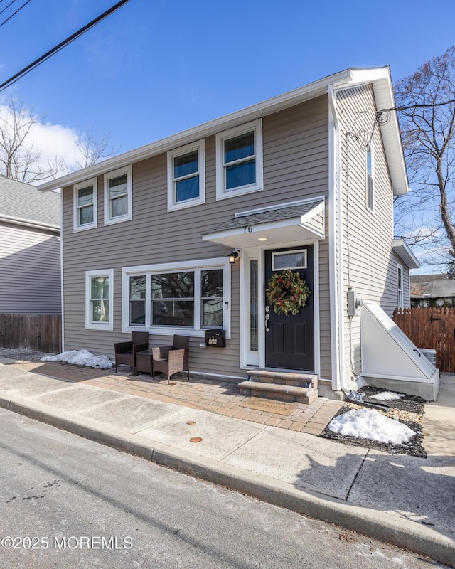 view of front of house