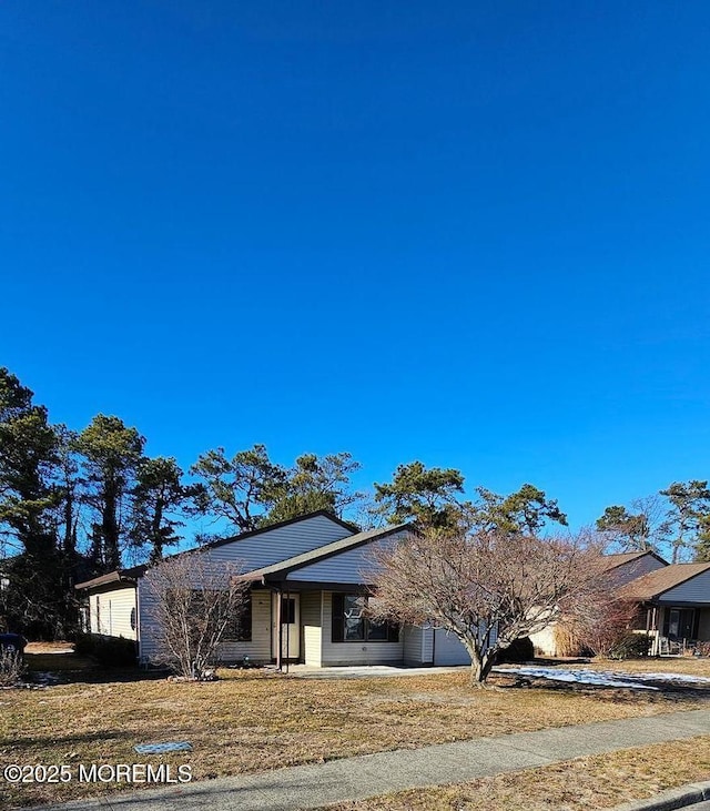 view of front of home