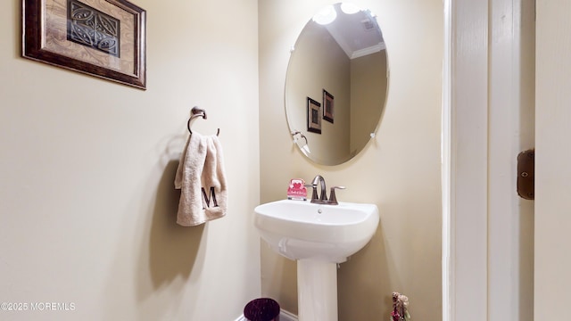 bathroom with sink