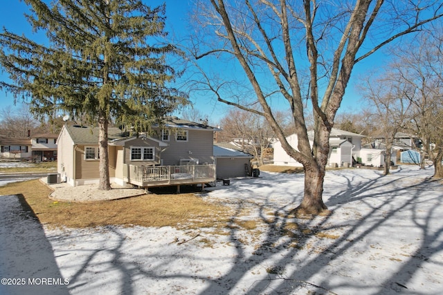 view of front of home featuring a deck