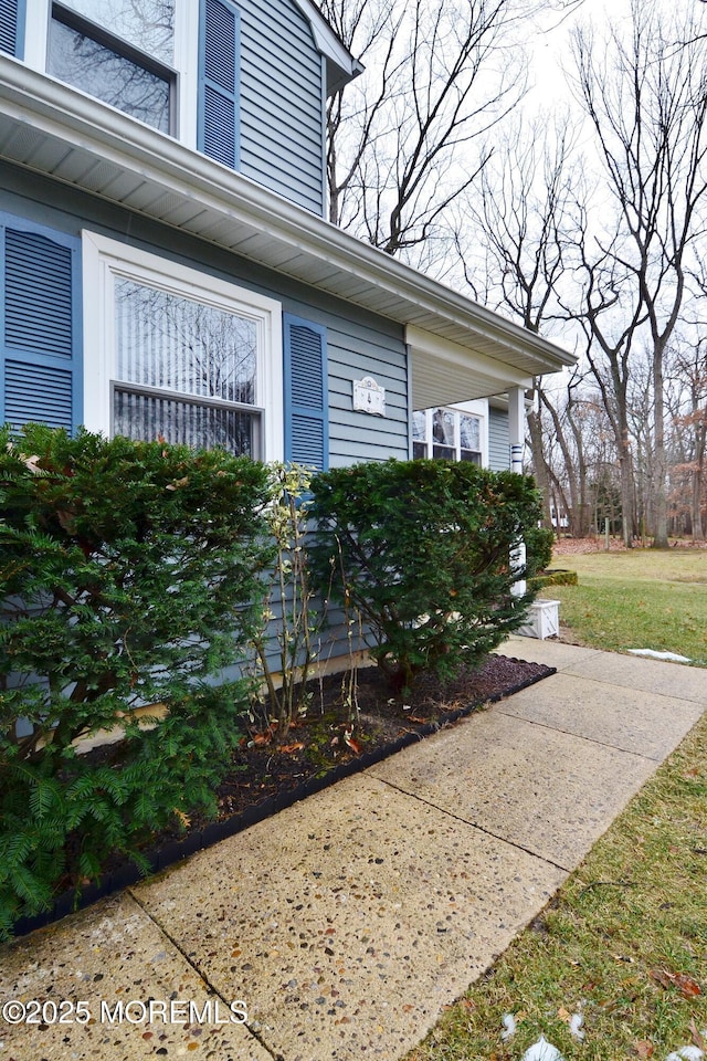 view of home's exterior