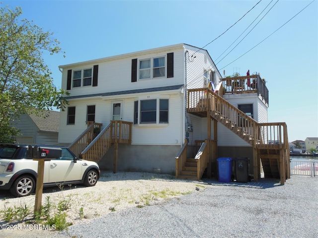 view of front of property